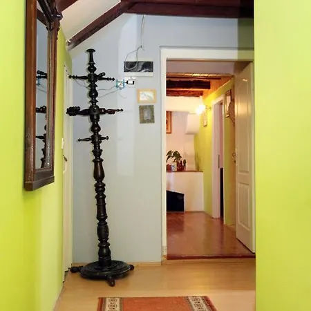Πανσιόν And With Wifi - 9071 3*